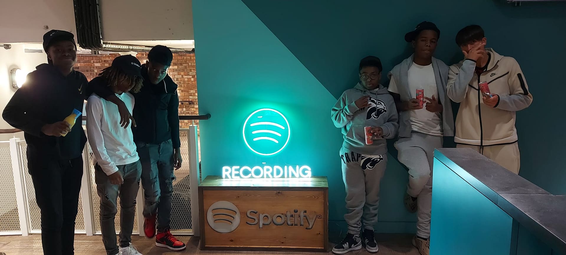 Read more about the article Young Kingz Record At Spotify Studios